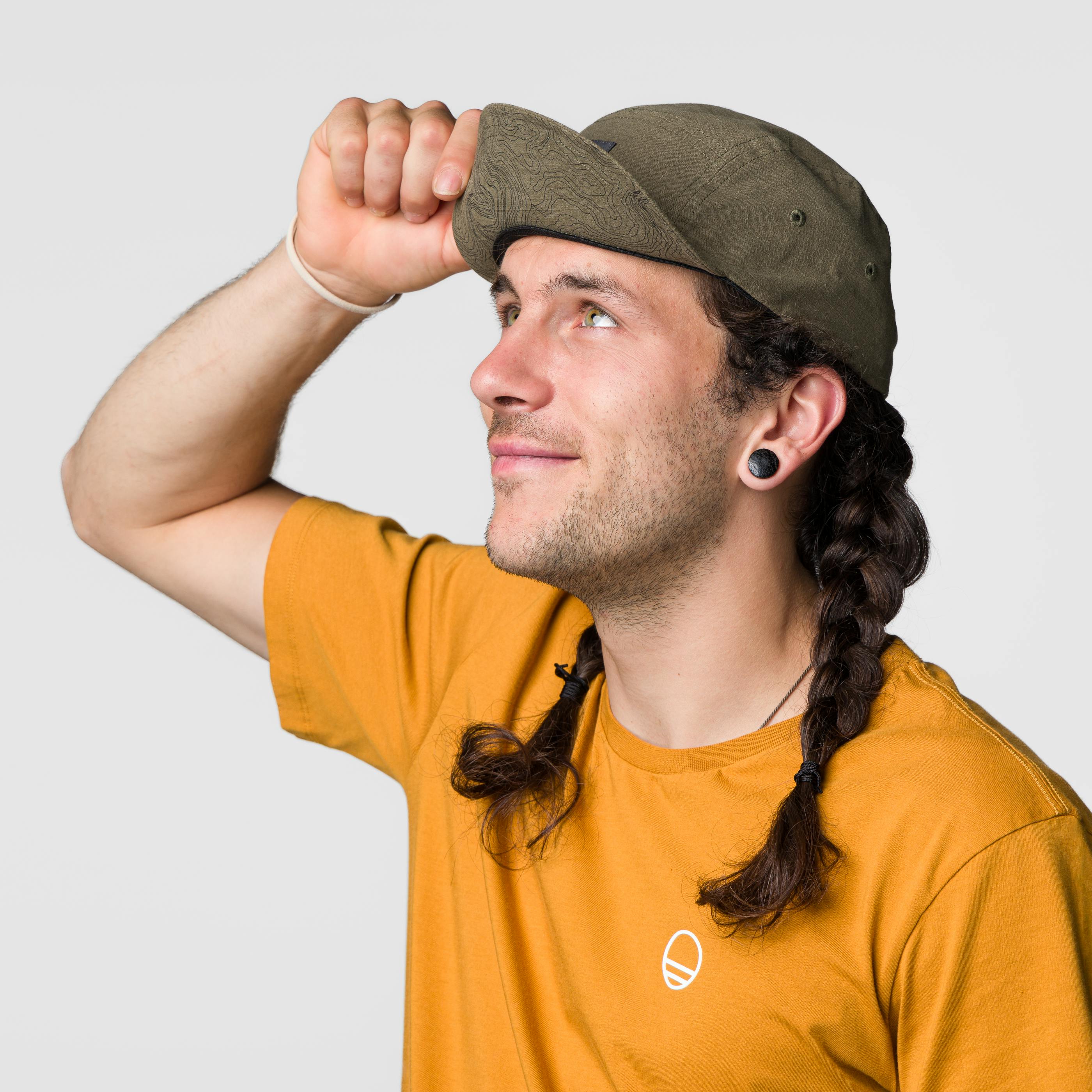 Sequence Cappellino on_body image